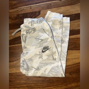 Nike Boys size large joggers